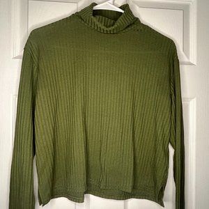 dark green long sleeve turtleneck crop top